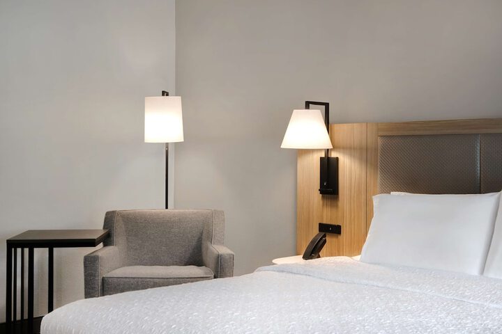 Room 35 of 51