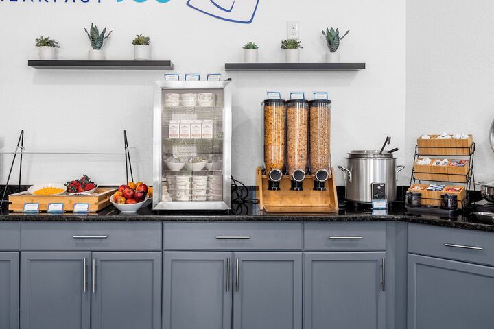 Breakfast/Coffee Service 59 of 69