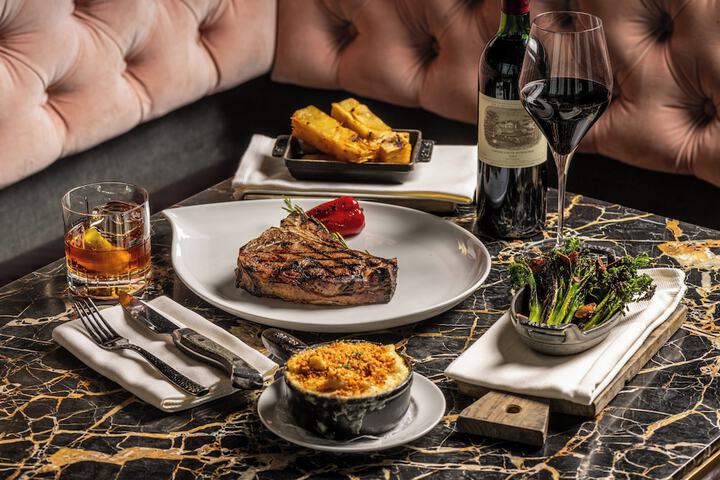 Dining 96 of 137