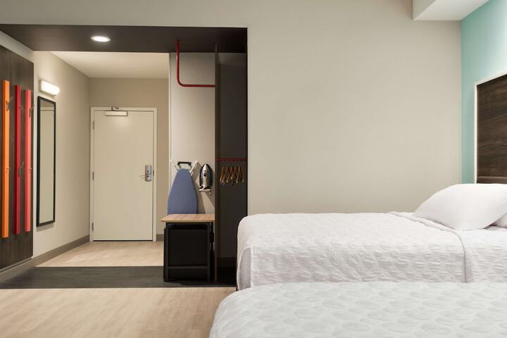 Room 19 of 34