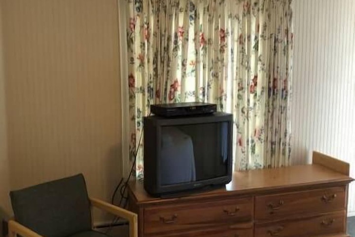 Room 8 of 8