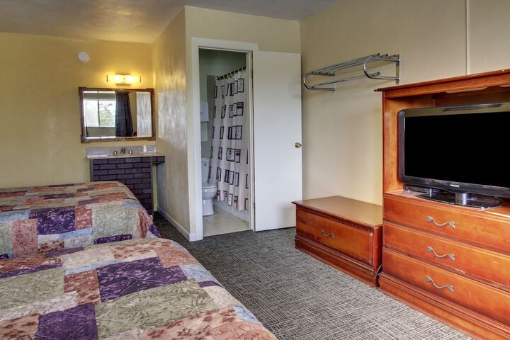 Room 16 of 21