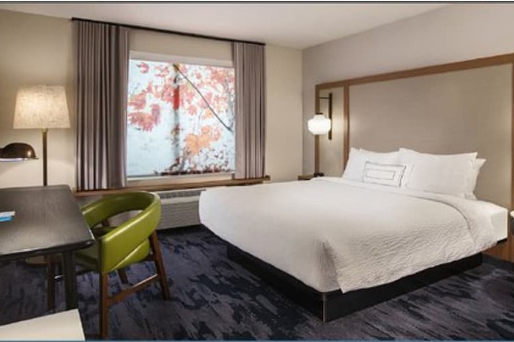 Room 11 of 21