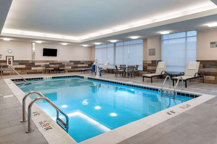 Pool 4 of 60