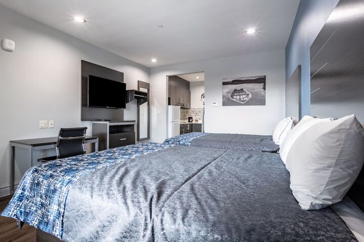Room 12 of 22