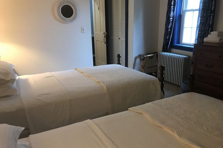 Room 63 of 80