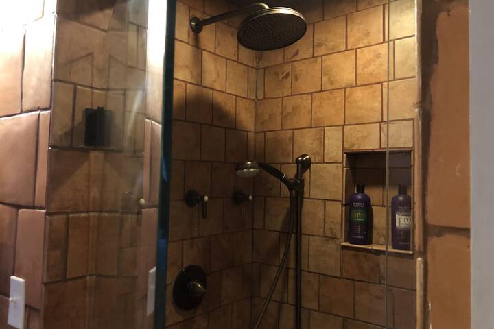 Room 26 of 79