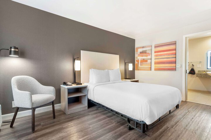 Best Western Plus Rancho Cordova Inn