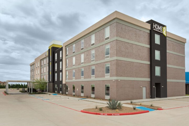 Hotel 4 of 50