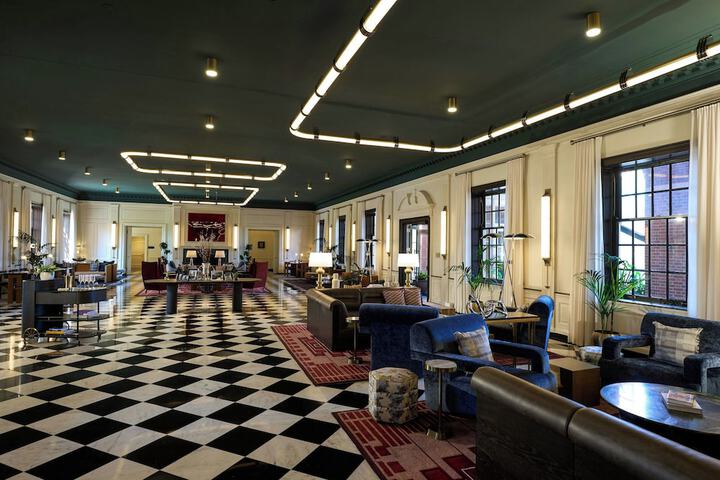 Dearborn Inn Autograph Collection