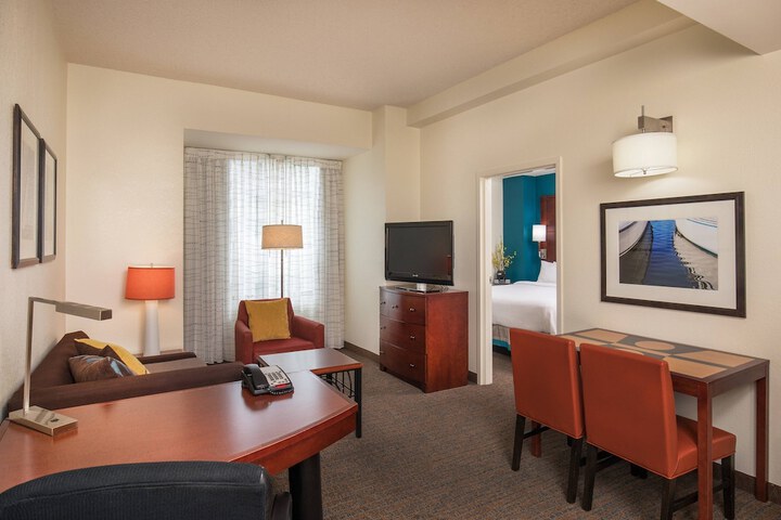 Room 25 of 36