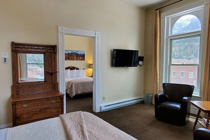 Room 120 of 126