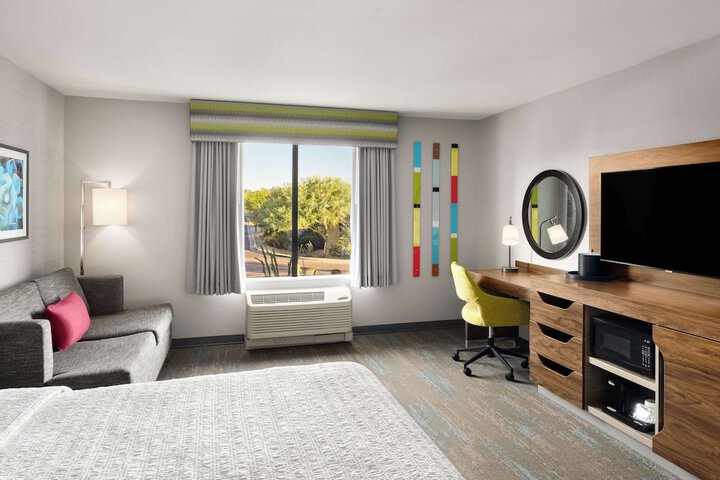 Room 25 of 63