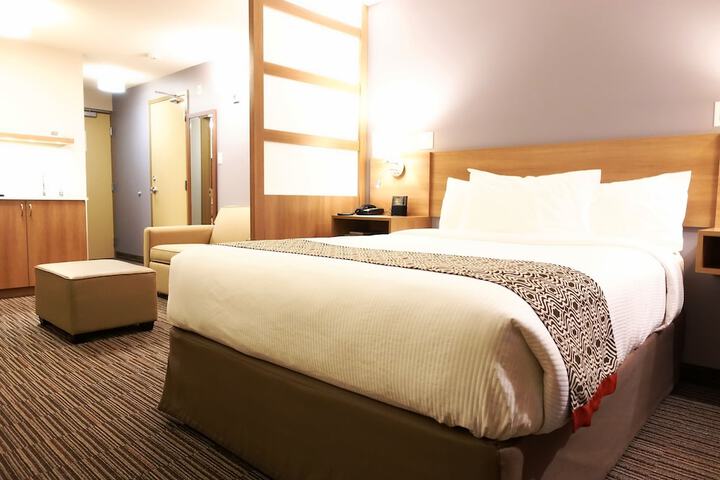 Room 42 of 71