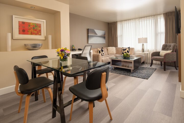Staypineapple Hotel Rose, Downtown Portland