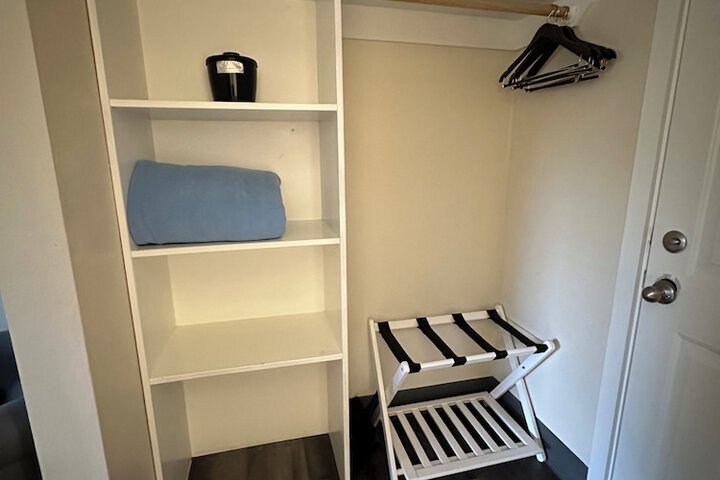 Room 48 of 159