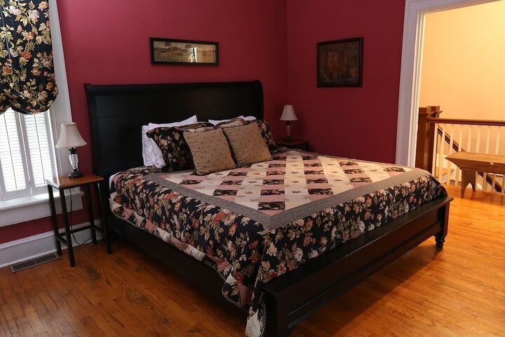 Room 17 of 57