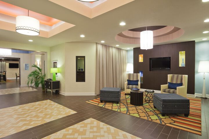 Hotel 6 of 41