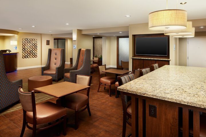 Hotel 2 of 48