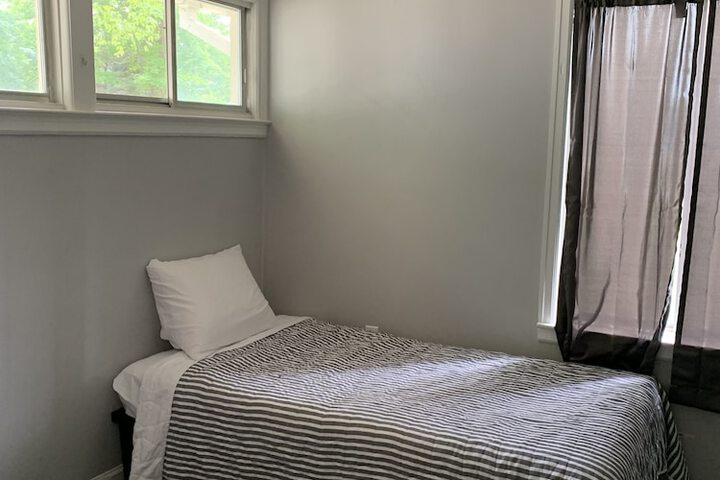 Room 72 of 111