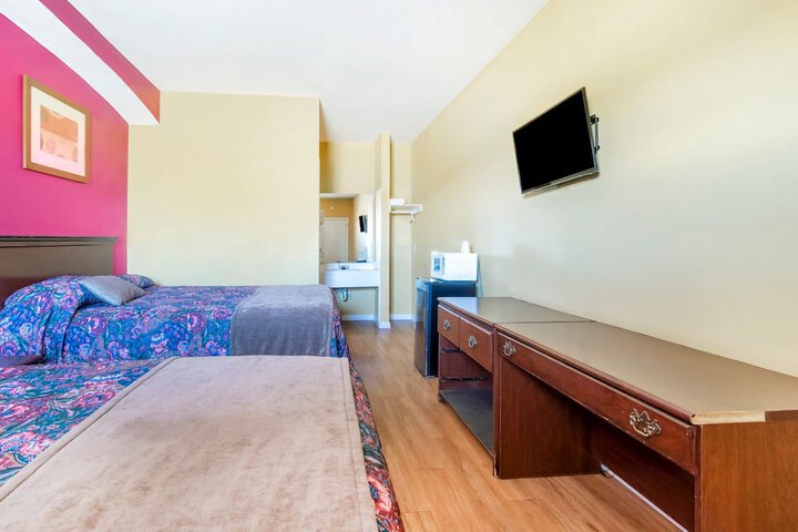 Room 13 of 15