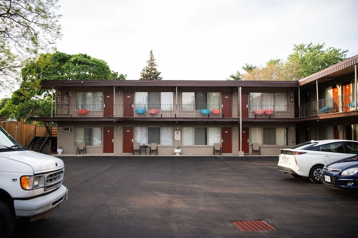 Hotel 5 of 90