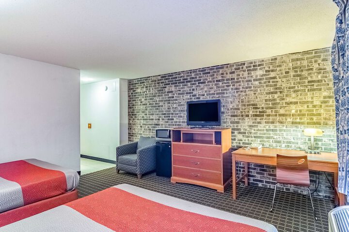 Room 14 of 44