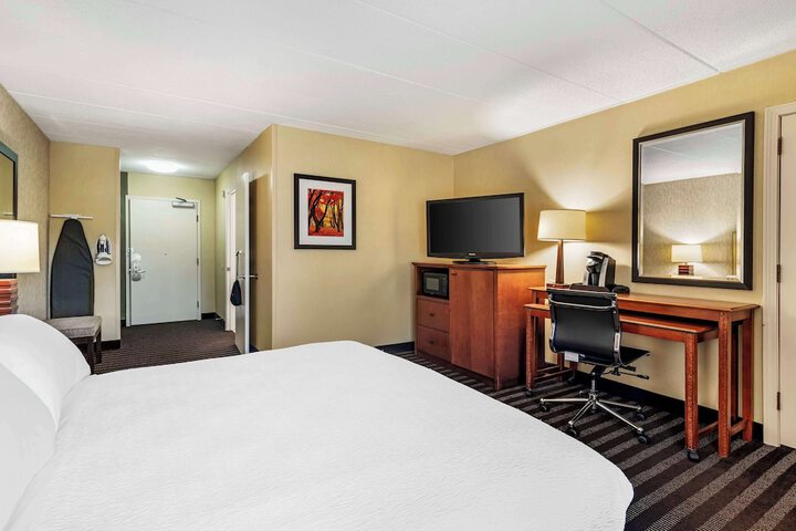 Room 14 of 56