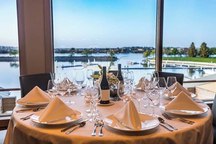 Dining 60 of 73