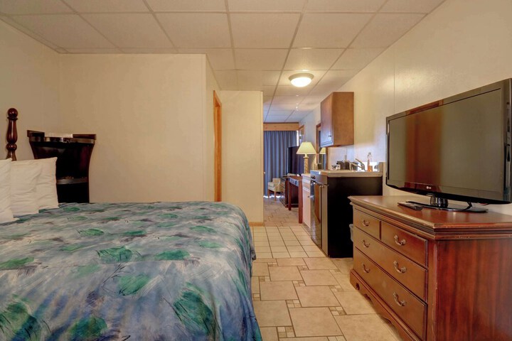 Room 122 of 317