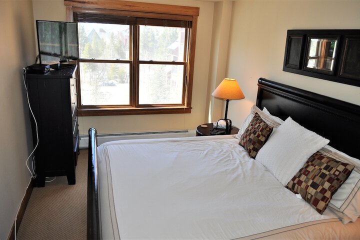 Room 14 of 48