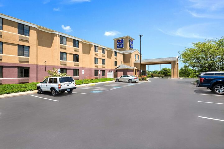 Hotel 4 of 33
