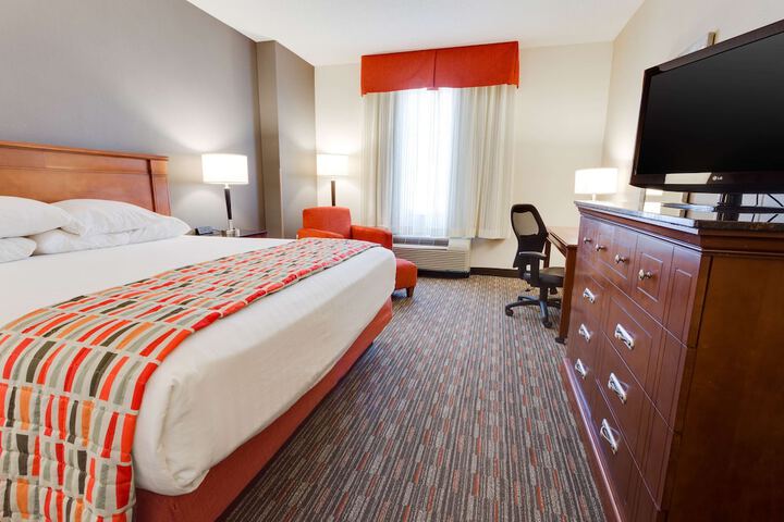 Room 15 of 40