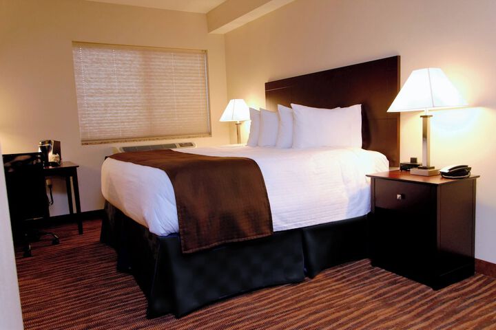Room 70 of 104