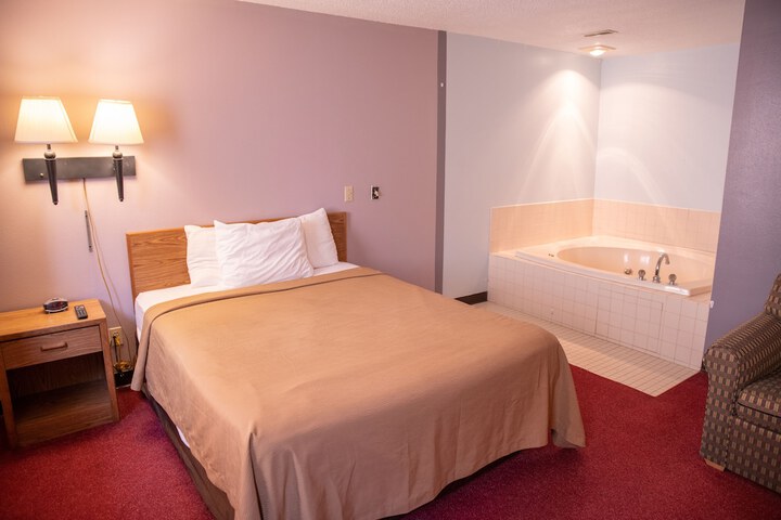 Room 9 of 19