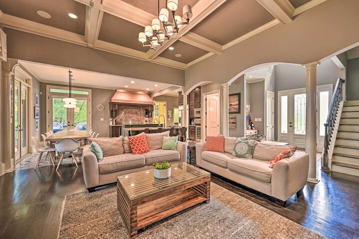 Upscale Family Home w / Dock on Lake Hartwell!