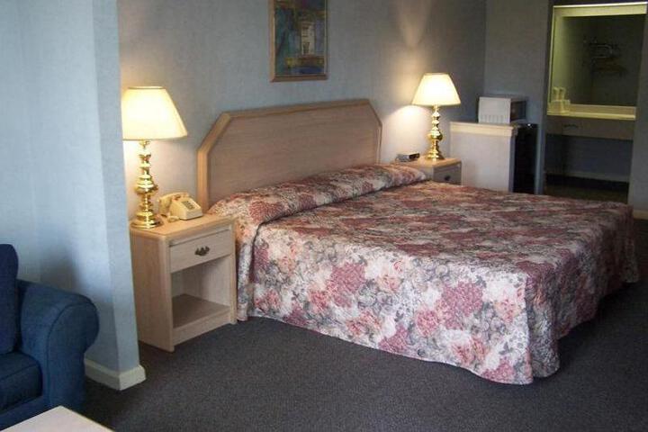 Celebration Inn