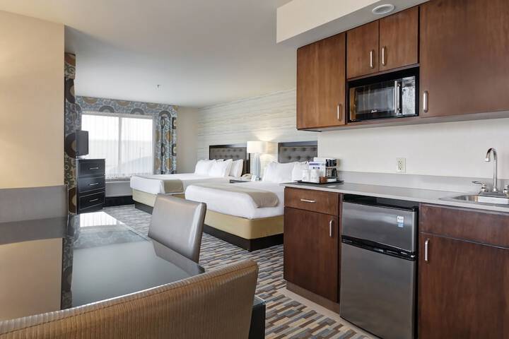Holiday Inn Express Hotel & Suites Warwick-Providence (Arpt) by IHG