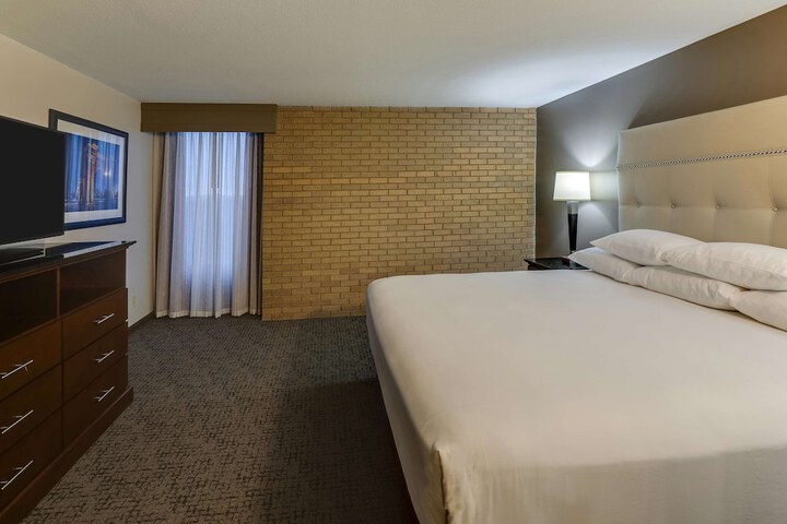 Room 8 of 41
