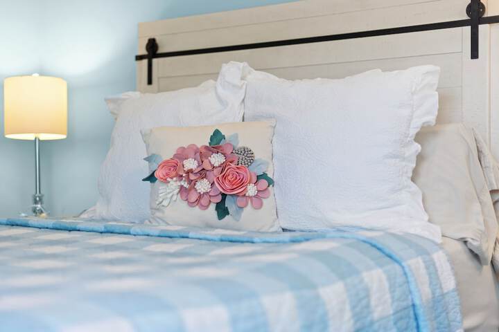 Westbrook Inn B & B