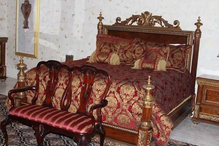 Room 12 of 38