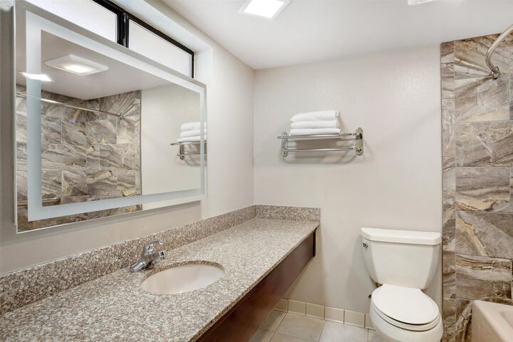 Best Western Plus Yosemite Gateway Inn