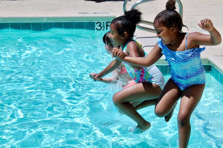 Pool 4 of 39