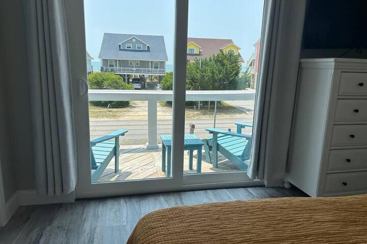 Holden Beach House Second Row with surround views!
