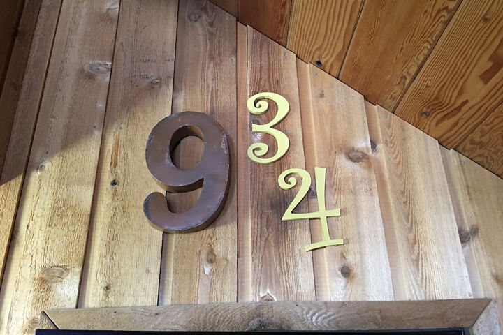 Room 72 of 157