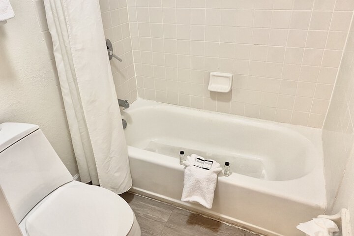 Room 9 of 45