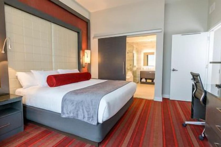 Room 21 of 50