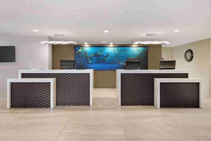 Best Western Plus Agate Beach Inn