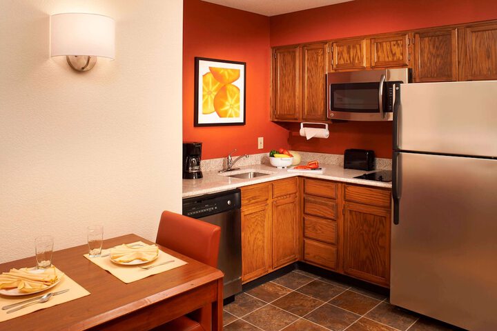 Sonesta ES Suites Chicago Waukegan Gurnee