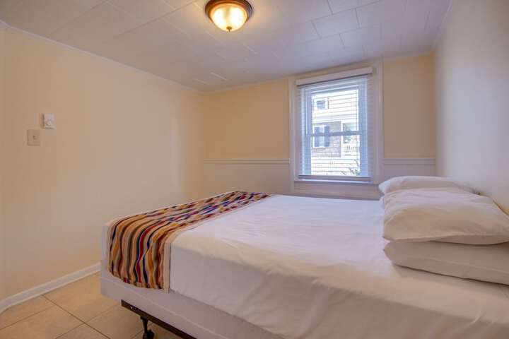 Room 62 of 167